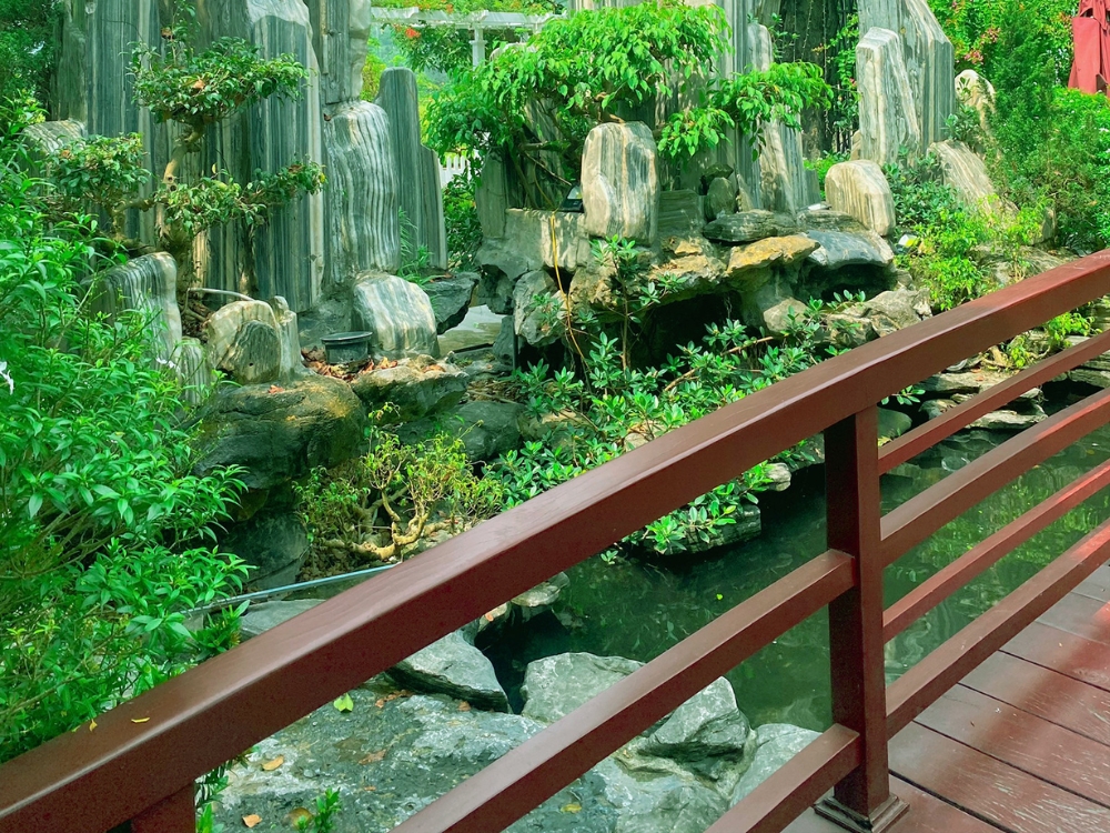 Đôi nét về không gian và thực đơn